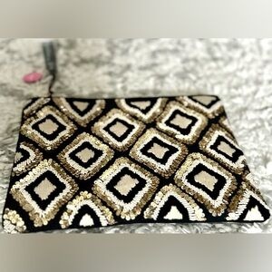 ‼️RARE‼️🎸Ashiana London🎸🔥NWT🔥Sequin Clutch Black Gold Tassel Cosmetic Bag